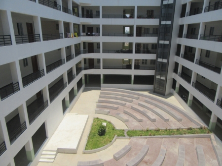 6) Li id 291 - Amphietheater.JPG